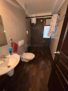 Bathroom Image of 1800 Sq.ft 3 BHK Apartment / Flat for rent in BCM Paradise, Nipania Indore for Rs. 55000