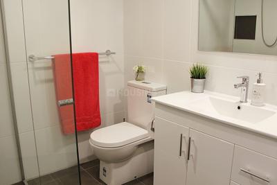 Bathroom Image of 2650 Sq.ft 5 BHK Apartment / Flat for sale in Transcon Triumph, Andheri West Mumbai for Rs. 110000000