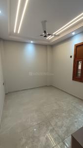 Hall Image of 1000 Sq.ft 3 BHK Builder Floor for sale in Pitampura New Delhi for Rs. 8800000