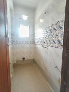Bathroom Image of 950 Sq.ft 2 BHK Apartment / Flat for rent in Kasba Kolkata for Rs. 20000