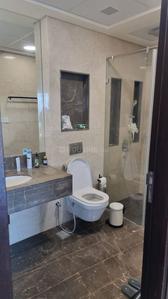 Bathroom Image of 2800 Sq.ft 3 BHK Apartment / Flat for sale in Lokhandwala Minerva, Worli Mumbai for Rs. 120000000