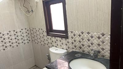Bathroom Image of 1230 Sq.ft 2.5 BHK Builder Floor for sale in Wave Floors, Wave City Ghaziabad for Rs. 9500000