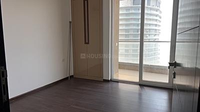 Bedroom Image of 1380 Sq.ft 2 BHK Apartment / Flat for rent in Supertech Supernova, Sector 94 Noida for Rs. 50000