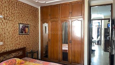 Bedroom Image of 1440 Sq.ft 3 BHK Builder Floor for sale in Rajouri Garden New Delhi for Rs. 17500000