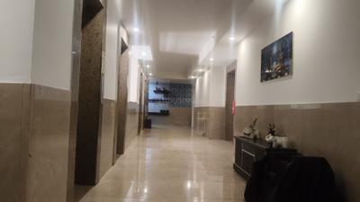 Bedroom Image of 2500 Sq.ft 3.5 BHK Apartment / Flat for sale in Mahagun Mezzaria, Sector 78 Noida for Rs. 43000000