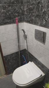 Bathroom Image of 700 Sq.ft 5 BHK Independent House for sale in Maruti Kunj Gurgaon for Rs. 8500000
