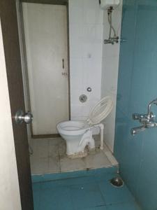 Common Bathroom Image of 1650 Sq.ft 3 BHK Apartment / Flat for rent in Crown Imperial Tower, Kalamboli Navi Mumbai for Rs. 40000
