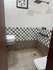 Bathroom Image of 720 Sq.ft 2 BHK Independent House for rent in Tagore Garden Extension New Delhi for Rs. 30000
