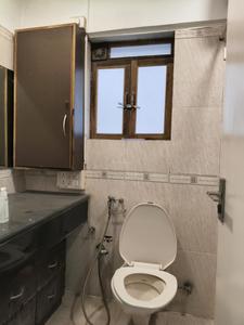 Bedroom Three Image of 1250 Sq.ft 3 BHK Apartment / Flat for sale in Indiabulls Blu Tower A, Worli Mumbai for Rs. 110000000