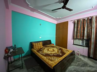 Bedroom Image of 2400 Sq.ft 3 BHK Builder Floor for rent in Sector 49 Noida for Rs. 50000
