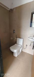 Bathroom Image of 600 Sq.ft 1 BHK Apartment / Flat for sale in JE And VEE Om Trimurti, Malad East Mumbai for Rs. 13500000