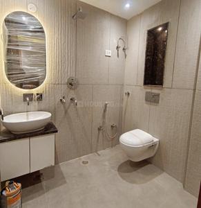Bathroom Image of 1200 Sq.ft 3 BHK Builder Floor for rent in Rajouri Garden New Delhi for Rs. 55000