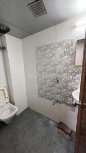 Bathroom Image of 400 Sq.ft 3 BHK Independent House for sale in Kandivali West Mumbai for Rs. 16500000