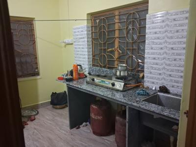 Kitchen Image of 640 Sq.ft 2 BHK Apartment / Flat for sale in Behala Kolkata for Rs. 5000000