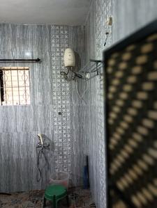 Bathroom Image of 1800 Sq.ft 2 BHK Independent House for rent in Sunrays, Sangolda Goa for Rs. 60000
