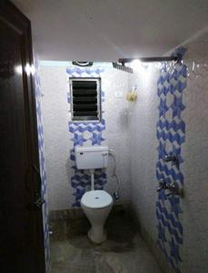 Bathroom Image of 900 Sq.ft 2 BHK Apartment / Flat for rent in Dum Dum Kolkata for Rs. 12000