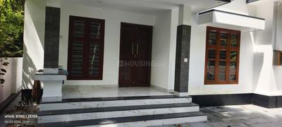 Balcony Image of 1500 Sq.ft 2 BHK Independent House for sale in Guruvayur Thrissur for Rs. 3600000