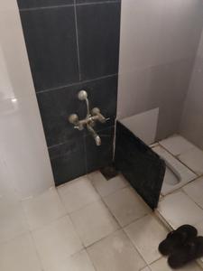 Common Bathroom Image of 1400 Sq.ft 2 BHK Apartment / Flat for rent in Calica 3rd Eye Residency One, Acher Ahmedabad for Rs. 20000