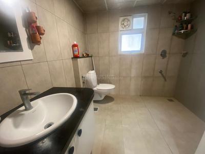 Bathroom Image of 1950 Sq.ft 2 BHK Apartment / Flat for sale in Prestige Lakeside Habitat, Gunjur Village Bengaluru for Rs. 27500000