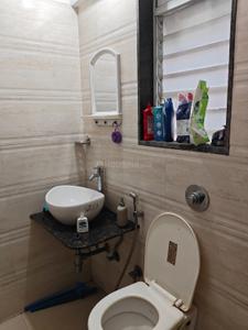 Bathroom Image of 737 Sq.ft 2 BHK Apartment / Flat for rent in Andheri East Mumbai for Rs. 70000