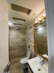 Bathroom Image of 1620 Sq.ft 3 BHK Builder Floor for sale in Anand Vihar New Delhi for Rs. 22500000