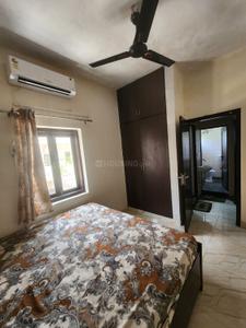 Bedroom Image of 850 Sq.ft 2 BHK Builder Floor for rent in Janakpuri New Delhi for Rs. 32500