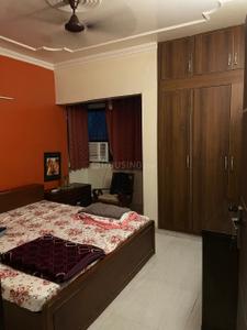 Bedroom Image of 1400 Sq.ft 3 BHK Apartment / Flat for sale in O C S Apartments, Mayur Vihar Phase 1 New Delhi for Rs. 26000000