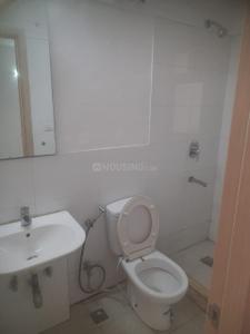 Bathroom Image of 1850 Sq.ft 3 BHK Apartment / Flat for rent in DLF New Town Heights, Sector 91 Gurgaon for Rs. 35000