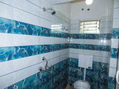 Bathroom Image of 750 Sq.ft 2 BHK Apartment / Flat for sale in Dum Dum Cantonment Kolkata for Rs. 2400000