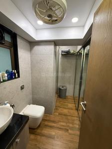 Bathroom Image of 1600 Sq.ft 4 BHK Apartment / Flat for sale in Santacruz West Mumbai for Rs. 83000000