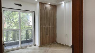 Bedroom Image of 1600 Sq.ft 3 BHK Builder Floor for sale in Chittaranjan Park New Delhi for Rs. 35000000