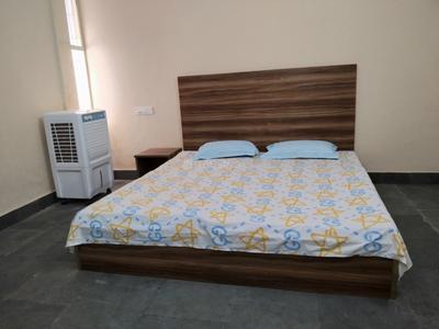 Bedroom Image of 1950 Sq.ft 3.5 BHK Builder Floor for rent in Mahmoorganj Varanasi for Rs. 35000
