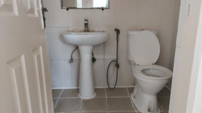 Image of 1295 Sq.ft 3 BHK Apartment / Flat for rent in Supertech Cape Town, Sector 74, Noida for Rs. 32000