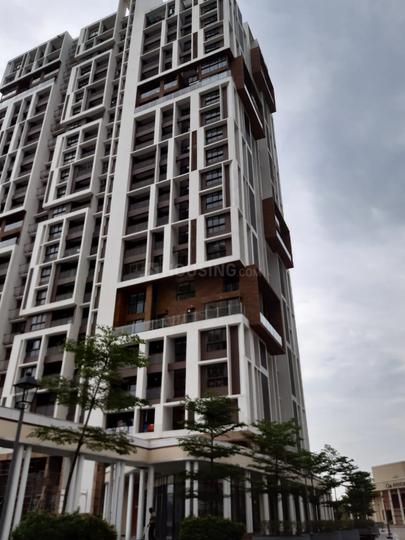 Tata Avenida Main Image 1