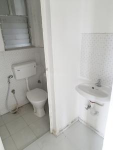 Bathroom Image of 640 Sq.ft 2 BHK Apartment / Flat for sale in Eden Solaris City Serampore , Serampore Hooghly for Rs. 2600000