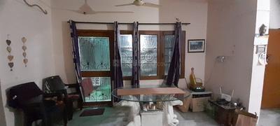 Living Room Image of 1800 Sq.ft 3 BHK Apartment / Flat for sale in Shipra Suncity, Indirapuram Ghaziabad for Rs. 20000000