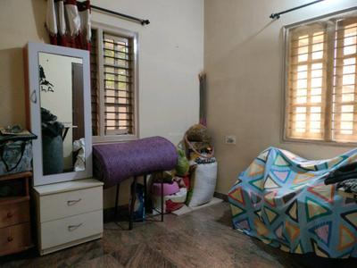 Bedroom Image of 1200 Sq.ft 2 BHK Independent House for rent in Agrahara Layout Bengaluru for Rs. 22500