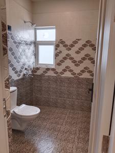 Bathroom Image of 1600 Sq.ft 4 BHK Apartment / Flat for sale in Adore The Legend 3, Sector 104 Faridabad for Rs. 8500000