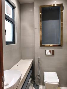 Common Bathroom Image of 1780 Sq.ft 2 BHK Builder Floor for rent in Big Block Builder Floor, Sector 46 Gurgaon for Rs. 36000