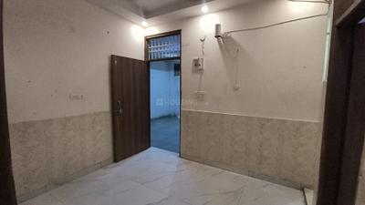 Living Room Image of 680 Sq.ft 2 BHK Builder Floor for rent in Mayur Vihar Phase 1 New Delhi for Rs. 16500
