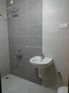 Bathroom Image of 1279 Sq.ft 2 BHK Apartment / Flat for sale in Vilangudi Madurai for Rs. 6500000