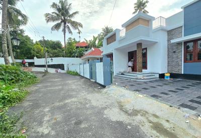 Image of 930 Sq.ft 3 BHK Independent House for sale in North Parvur, Kochi for Rs. 3800000