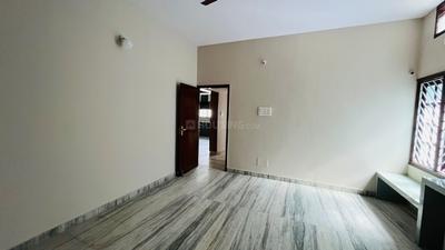 Bedroom Image of 1600 Sq.ft 3 BHK Apartment / Flat for rent in Indira Nagar Bengaluru for Rs. 93000