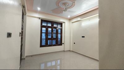 Bedroom Image of 1800 Sq.ft 4 BHK Builder Floor for rent in Sharda Nagar Lucknow for Rs. 20000