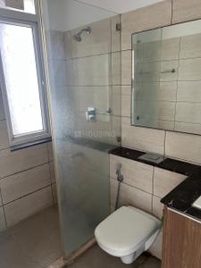 Bathroom Image of 1950 Sq.ft 4 BHK Apartment / Flat for rent in DLF The Primus, Sector 82A Gurgaon for Rs. 75000