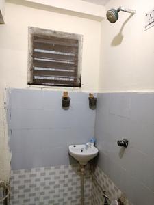 Common Bathroom One Image of 450 Sq.ft 1 BHK Apartment / Flat for sale in Sector 23 B Pokt 8, Sector 23B Dwarka New Delhi for Rs. 6300000