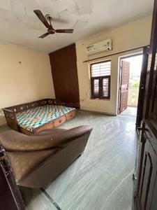Bedroom Image of 1960 Sq.ft 4 BHK Builder Floor for rent in Green Field Colony Faridabad for Rs. 32000