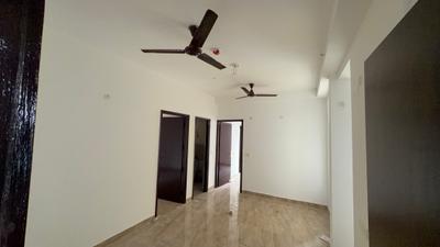 Living Room Image of 950 Sq.ft 2 BHK Apartment / Flat for sale in Marina Suites , Mahurali Ghaziabad for Rs. 7500000