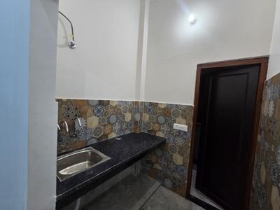 Kitchen Image of 1000 Sq.ft 1 BHK Builder Floor for rent in Line Par Moradabad for Rs. 10000