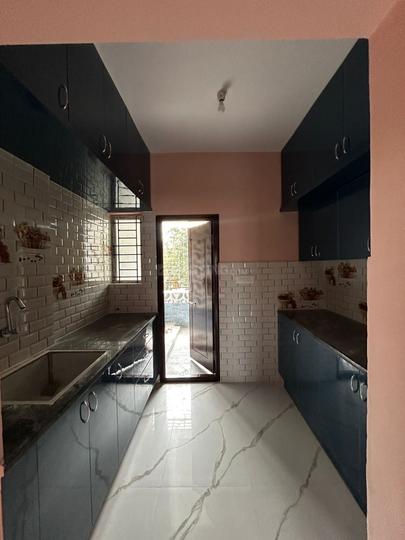 New apartment Kitchen 1